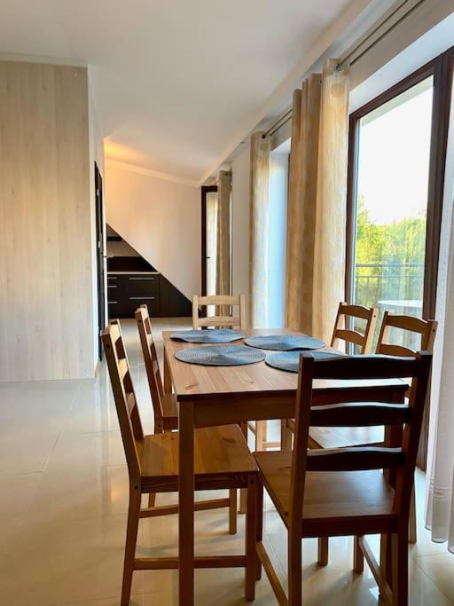 דירות גיז'יצקו Piekny Apartament Z Widokiem Na Jezioro Niegocin מראה חיצוני תמונה